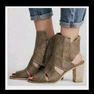 FREE PEOPLE EFFIE BLOCK HEEL TAUPE LEATHER ANKLE BOOTS WOMEN'S EUR 38 US 7.5.